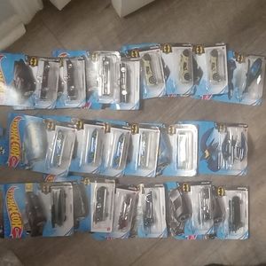 Hot Wheels Batman Lot of 20! NEVER BEEN OPENED! NOT IN MINT CONDITION!!!